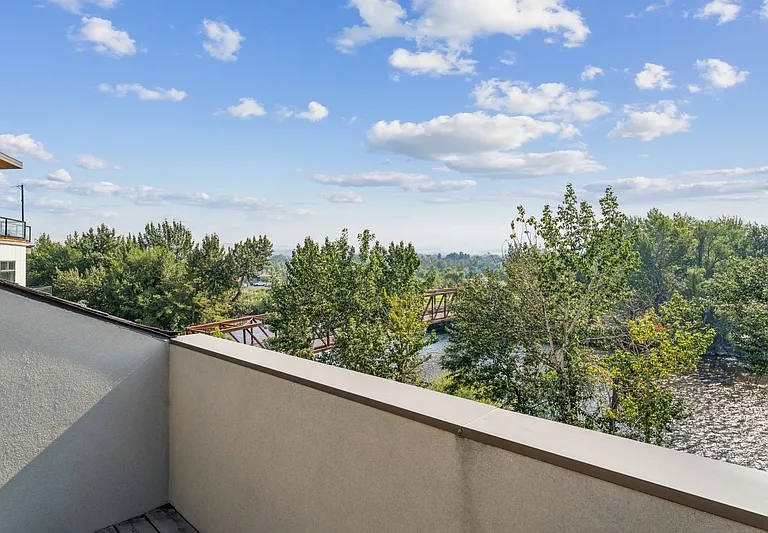 3520 N Prospect Ln #1 — Photo 34
