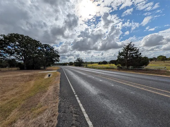 1262 Fm 112, Lexington, TX 78947