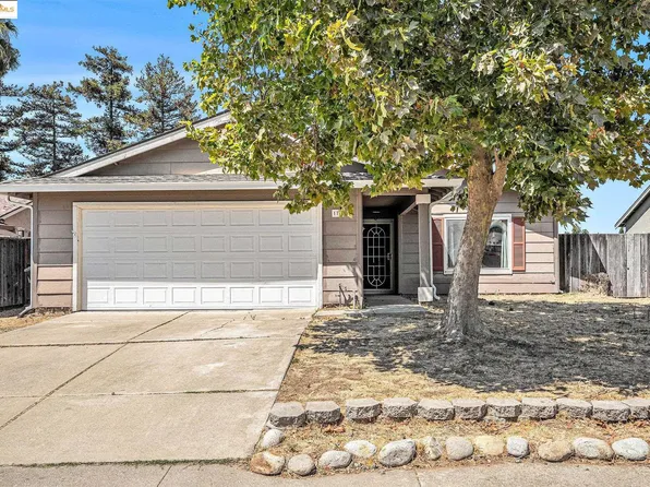 1700 Fernwood Dr, Oakley, CA 94561