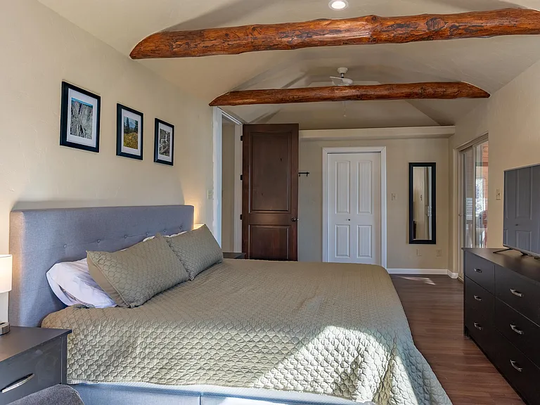 1810 Shenandoah Dr — Photo 9