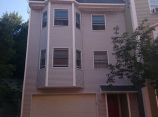 71 Russell St, Charlestown, MA 02129