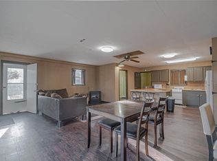 71 Hill St, Riverside, TX 77320