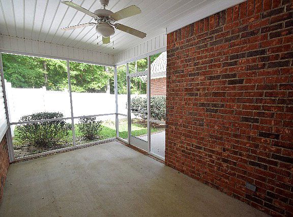 2nd image of 144 Lynn Dr