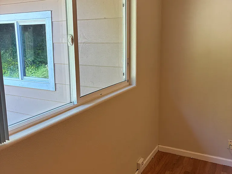4512 Montgomery Dr — Photo 5
