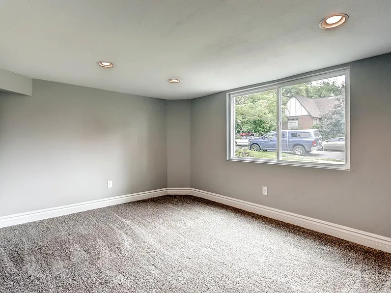 3035 Albion St — Photo 7