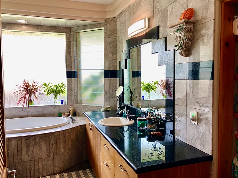 1 White Sands Pl — Photo 17