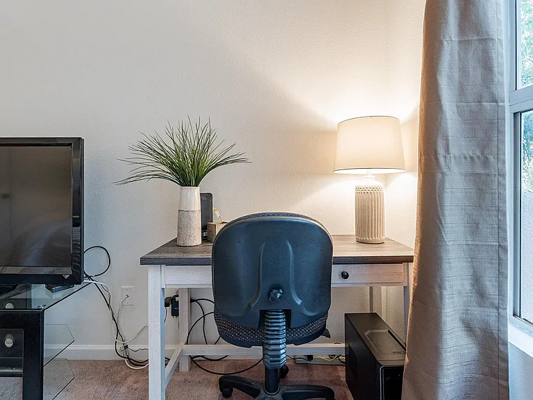 Private Work Space, FAST WiFi