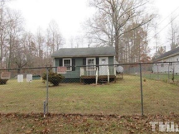 2nd image of 4120A Forrest Ave