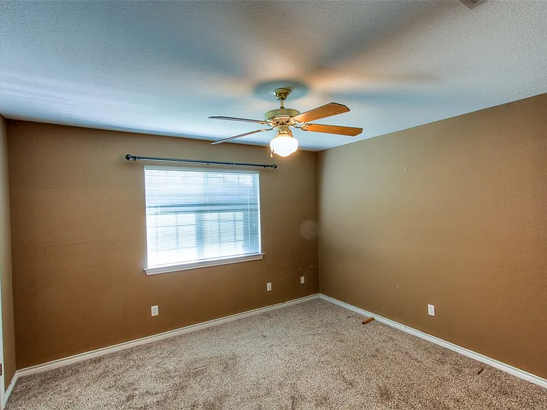 2325 Antelope Ln — Photo 10