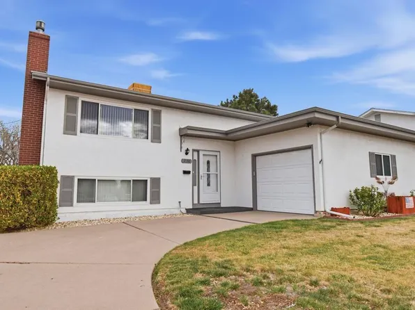 2130 Oakwood Ln, Pueblo, CO 81005