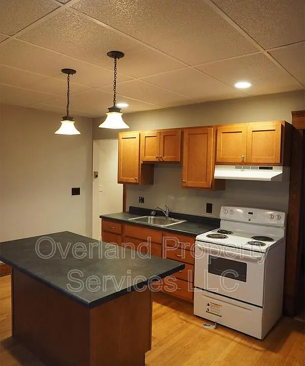 90 N Winooski Ave #5