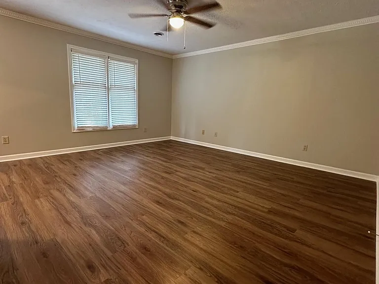 3505 Lakeside Ct — Photo 25