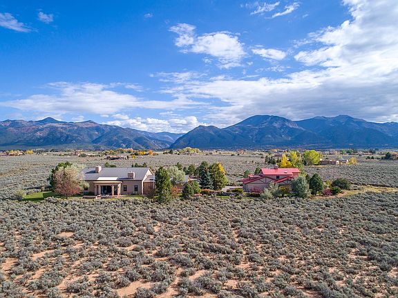 Main house & Guest house