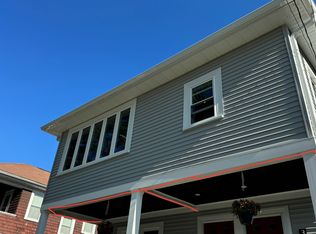 30 Berkshire Rd, Waltham, MA 02453