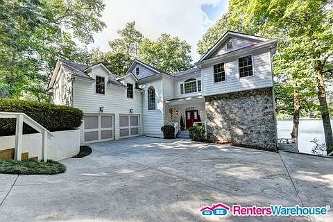 1st image of 20 Lakeshore Dr