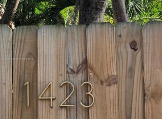 1423 Wiley St, Hollywood, FL 33020