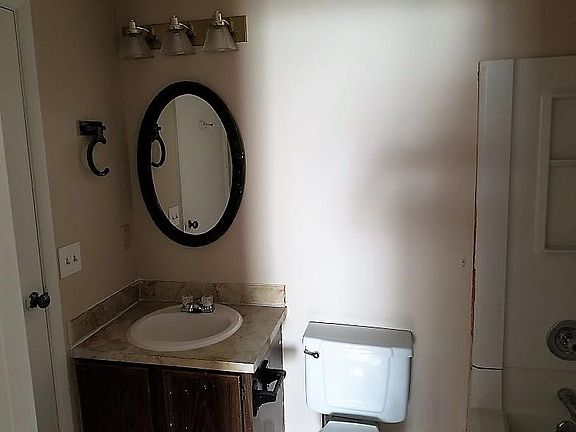 4th image of 7301 Pebblestone Dr APT C