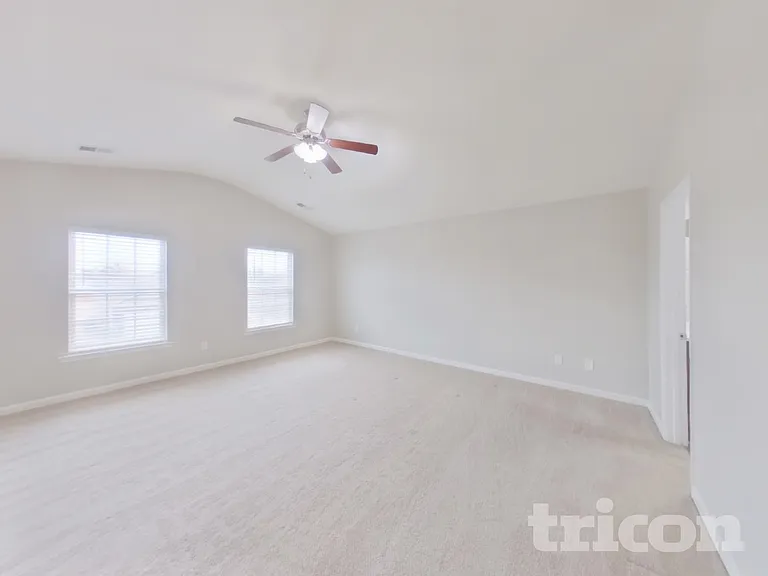 321 New Spring Ln — Photo 8