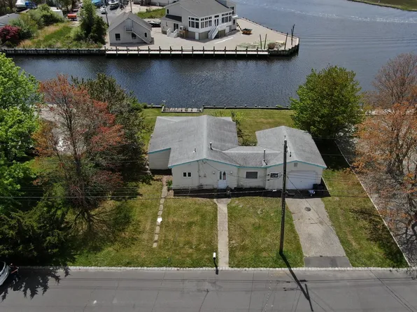 17 Creekview Rd, Barnegat, NJ 08005