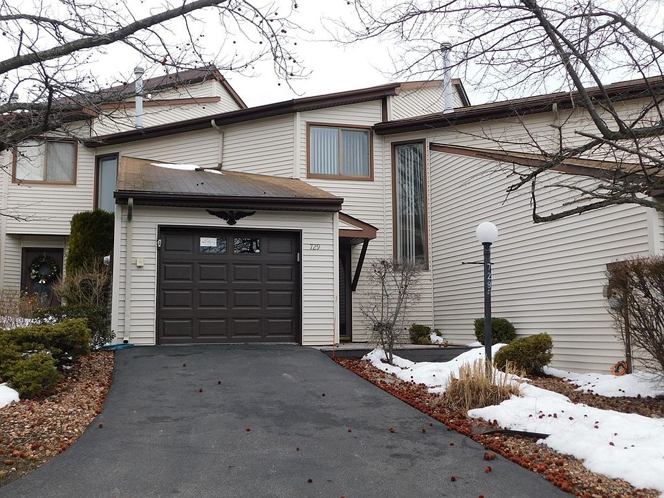 1st image of 729 Hewitt Ln
