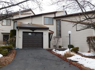 729 Hewitt Ln, New Windsor, NY 12553