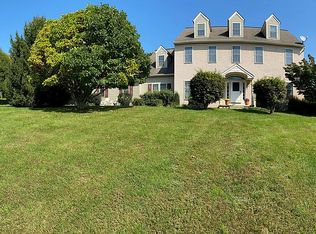 122 Stonegate Dr, Landenberg, PA 19350