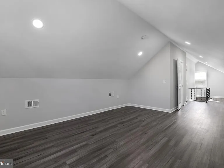 4707 Tuckerman St — Photo 10