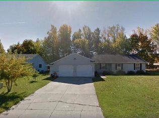 5195 Maybrook Dr, Saginaw, MI 48603