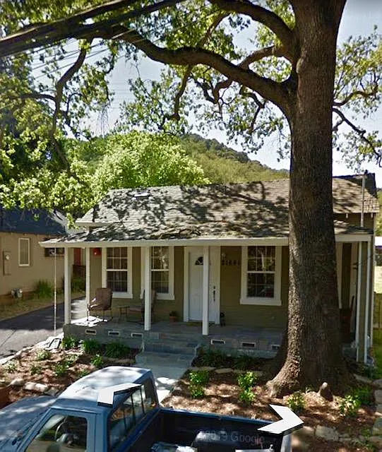 21641 Almaden Rd photo 1