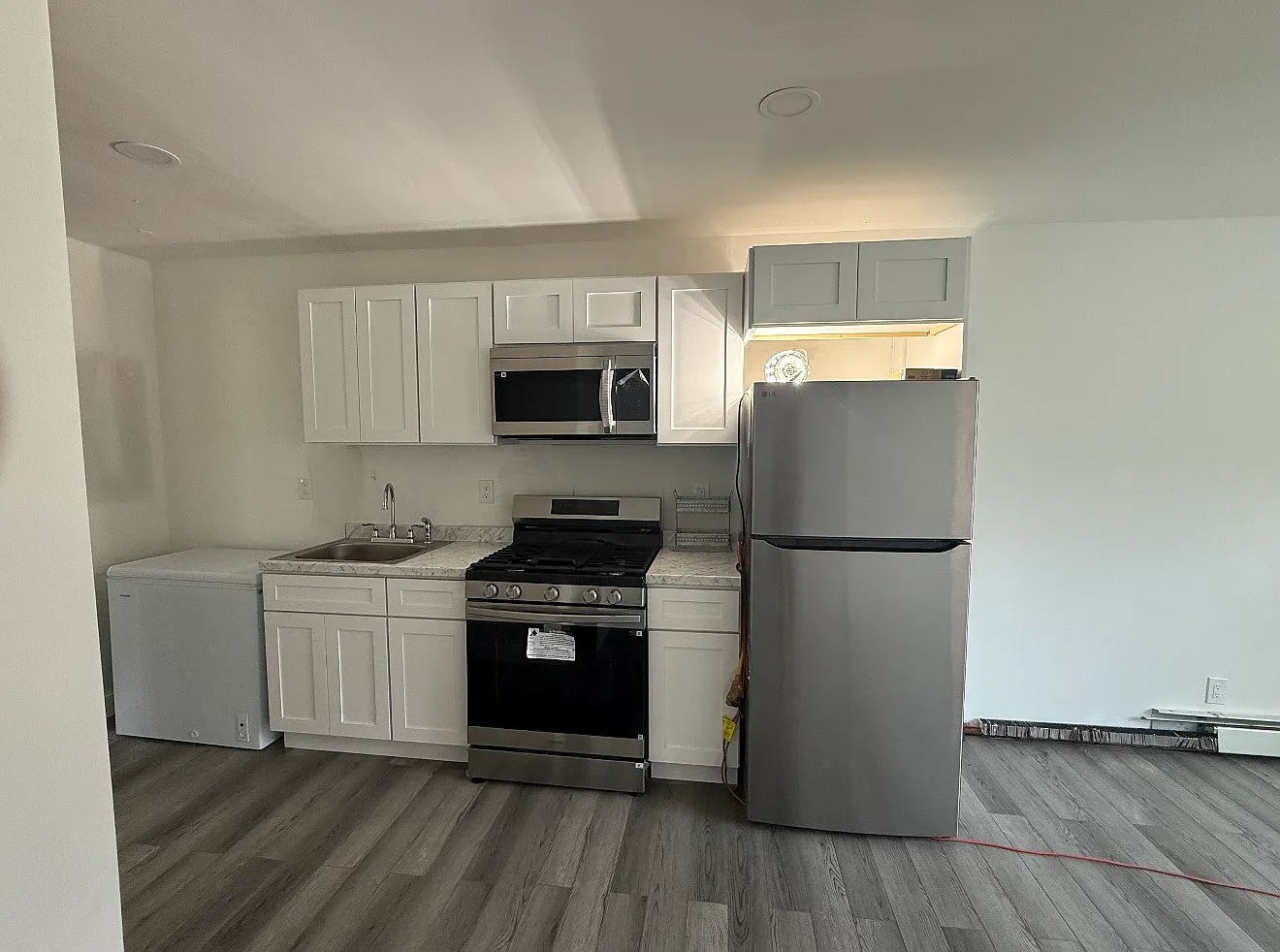 2 bed, $2,500 — Photo 4