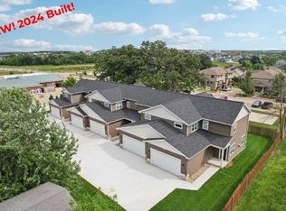 4307 Defore St #D, Windsor, WI 53598