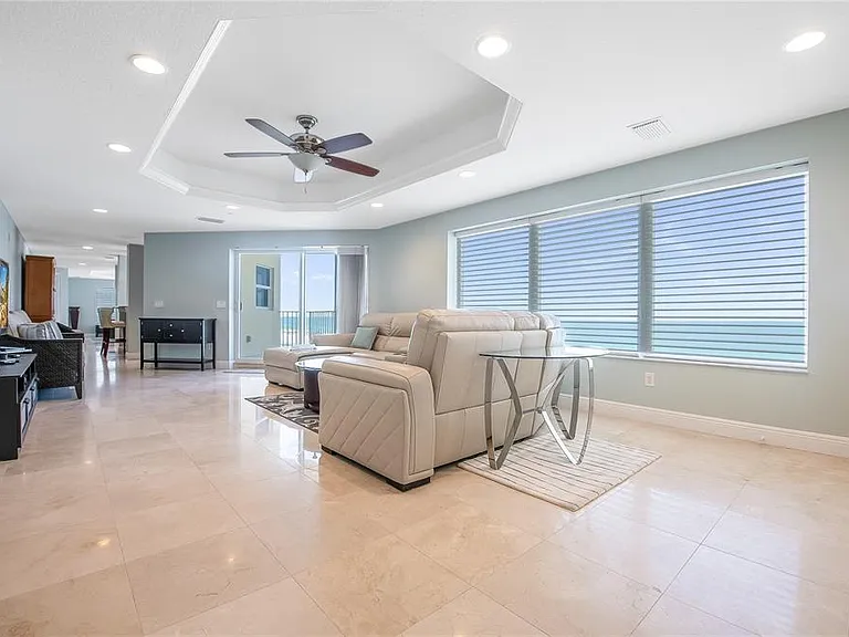 15 Somerset St #603 — Photo 4
