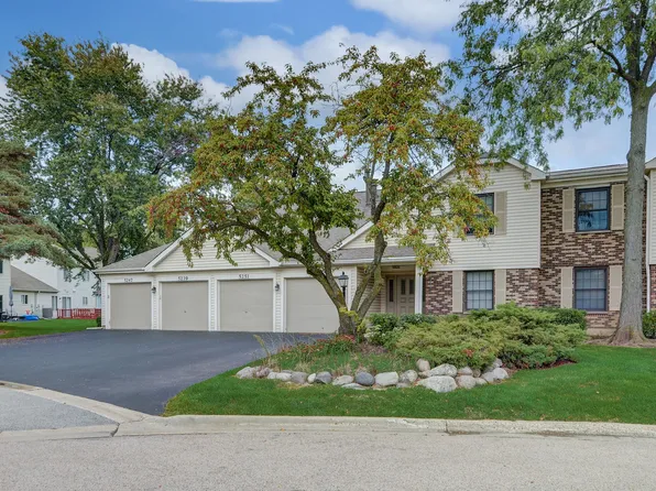 5251 Rockpointe Ct #5251, Gurnee, IL 60031