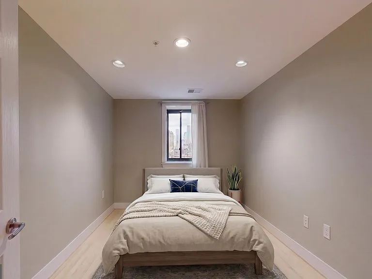 6 Rhode Island Ave NW #2 — Photo 5