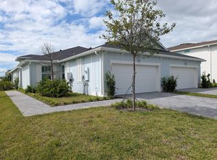 1657 Whistlegrass Ln, Loxahatchee, FL 33470