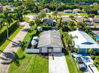 7741 4th Ter, Lake Worth, FL 33463
