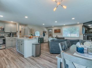 55510 Gross Dr, Bend, OR 97707