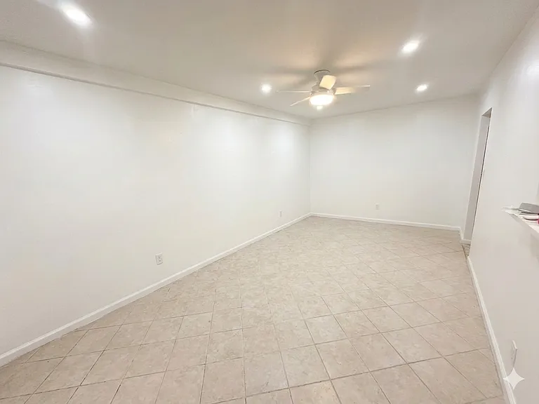 9023 Avenue L — Photo 5
