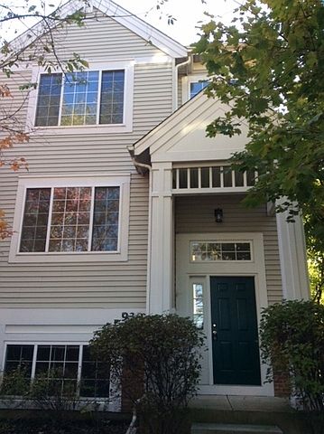 1st image of 930 Mayfair Ct