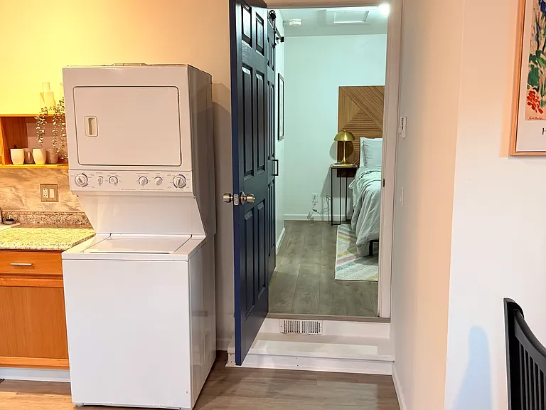 2561 S Carey Way #B — Photo 5