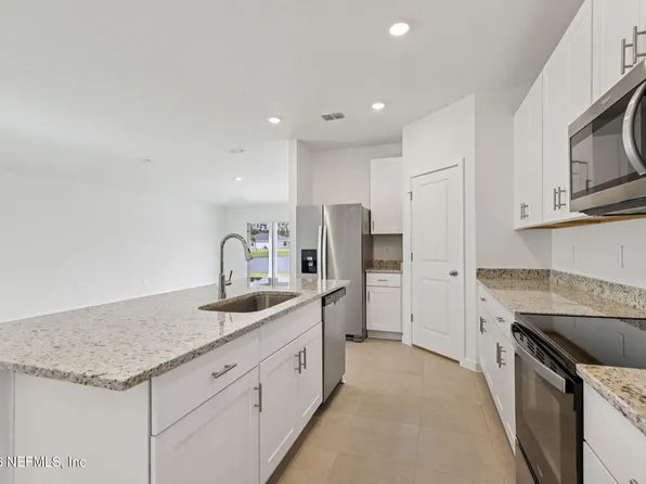 3071 BELLA COLLINA Way, Green Cove Springs, FL 32043