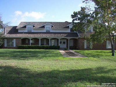 1416 W Goodwin St, Pleasanton, TX, 78064