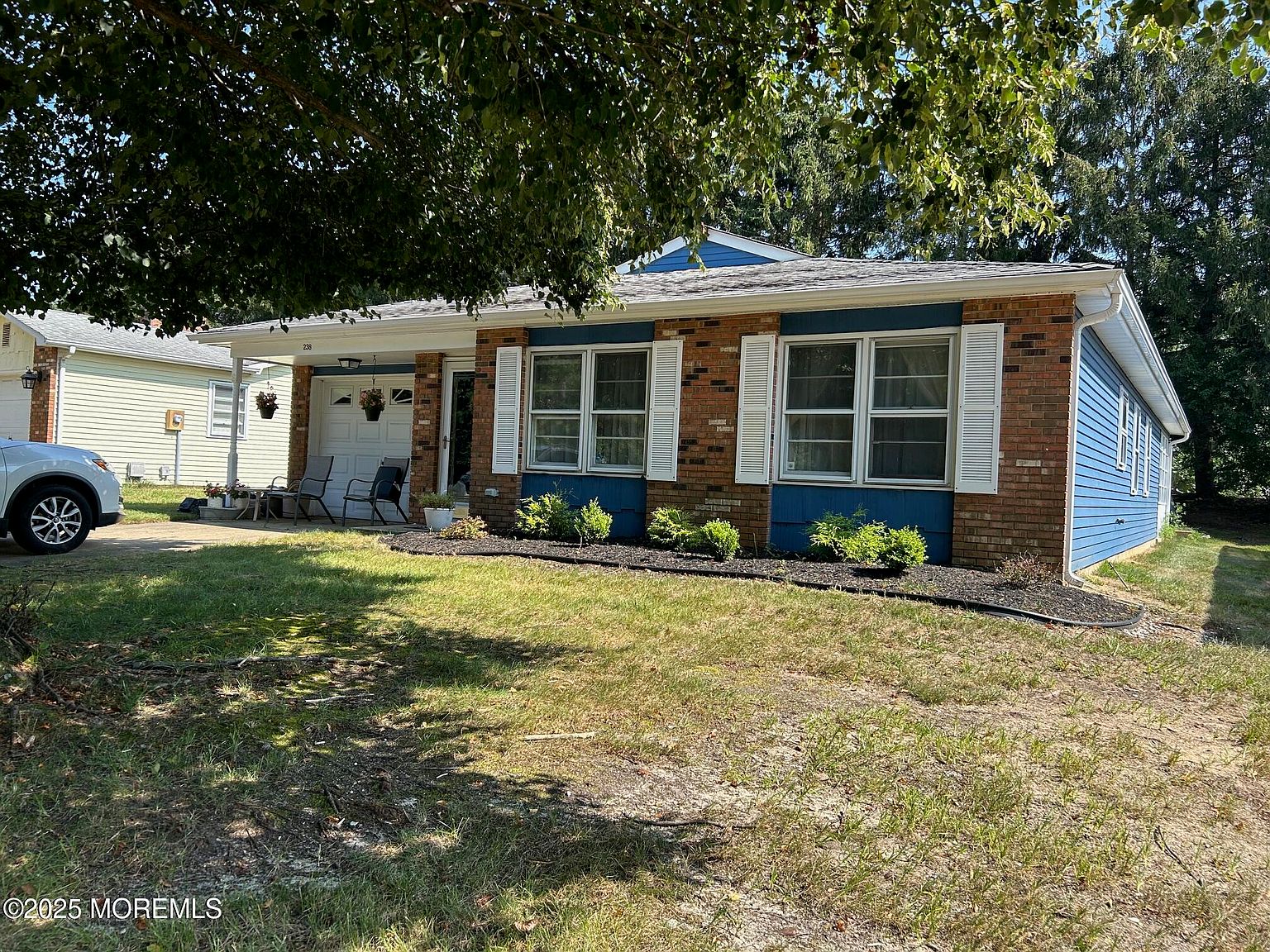 238 Lions Head Boulevard S