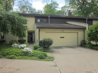 830 Hampton Ridge Dr, Akron, OH 44313