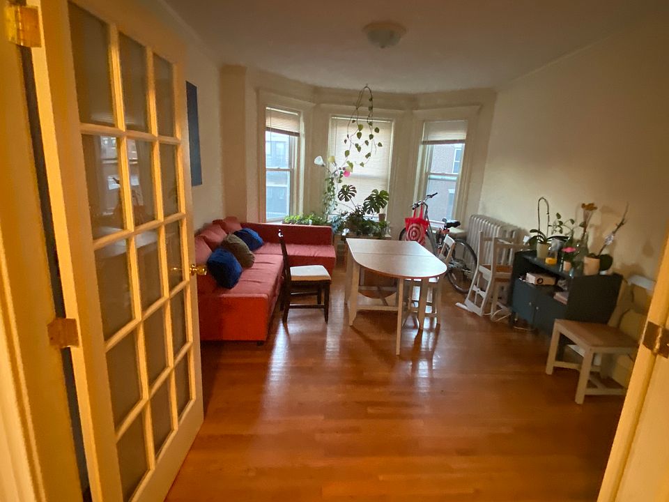 1st image of 108 Jersey St APT 14