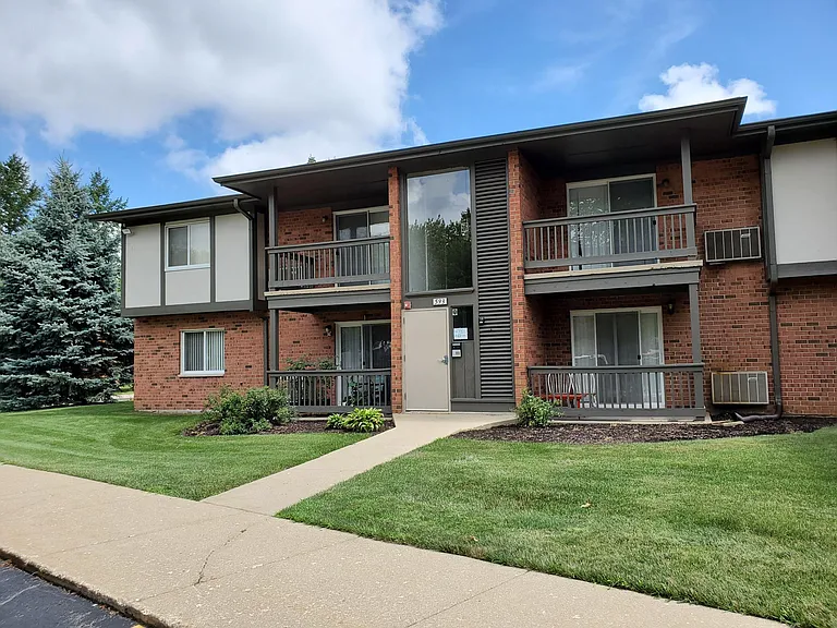 Darlington Court Apartments — Photo 25