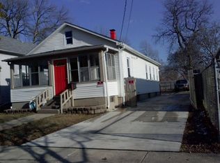 35 N Loucks St, Aurora, IL 60505