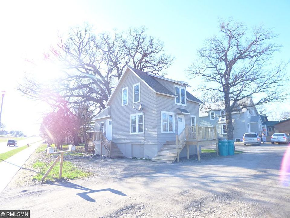 1st image of 1014 Elm Ave W