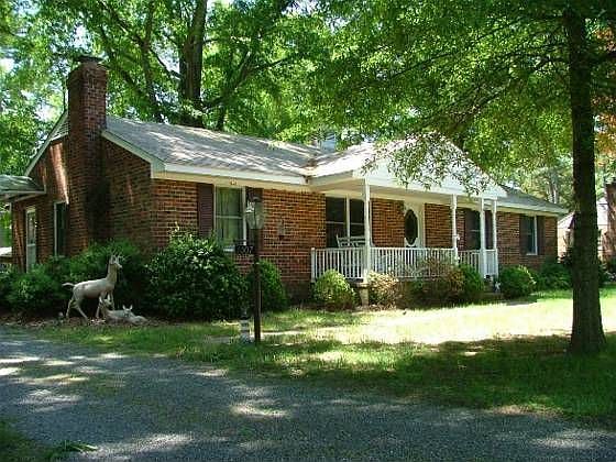 1st image of 7307 Aldwych Dr