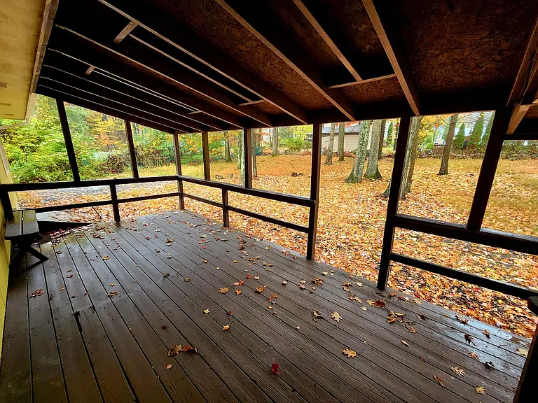 39 Mountain Dr — Photo 2
